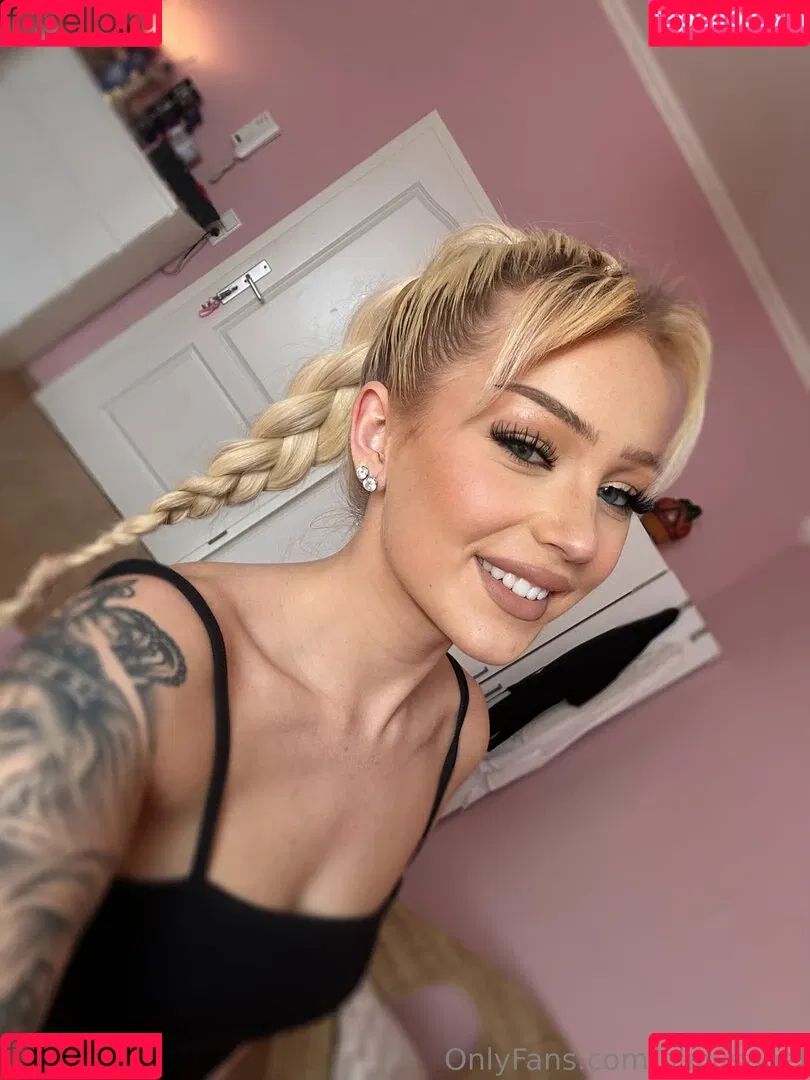 Isabel Onlyfans Photo Gallery 