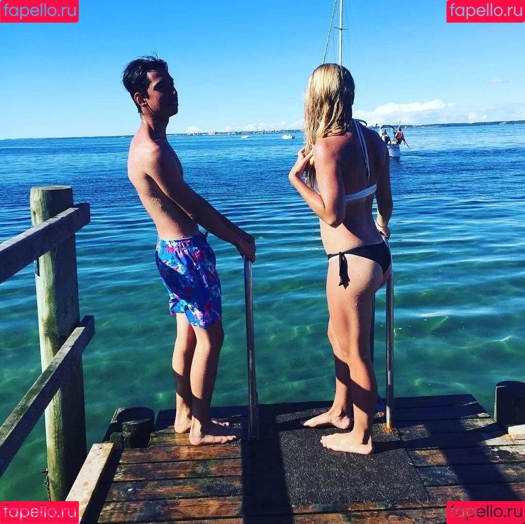 Julia Henriksson Onlyfans Photo Gallery 