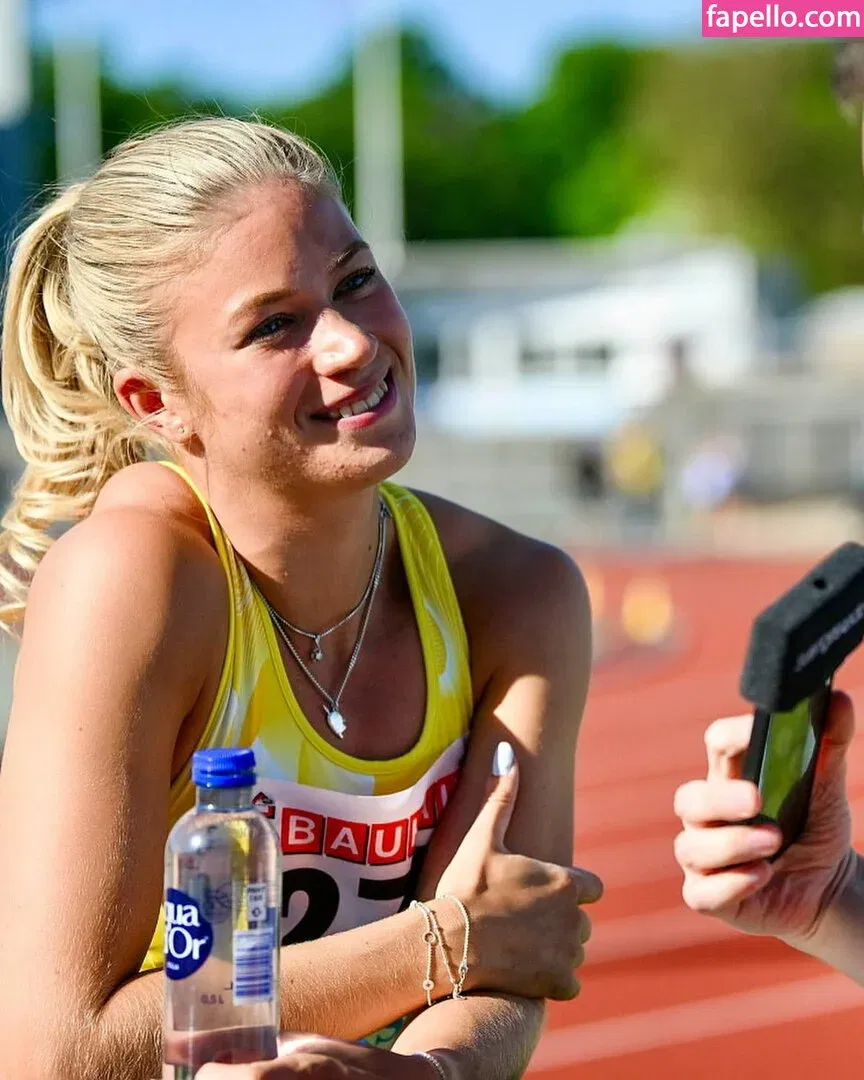 Julia Henriksson Onlyfans Photo Gallery 