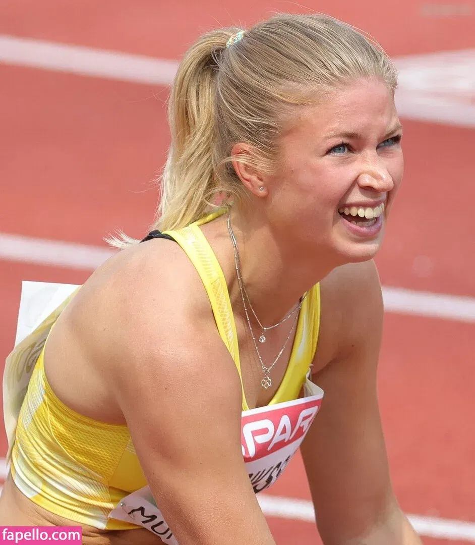 Julia Henriksson Onlyfans Photo Gallery 