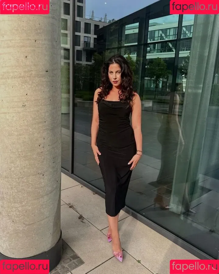 Valea Katharina Scalabrino Onlyfans Photo Gallery 