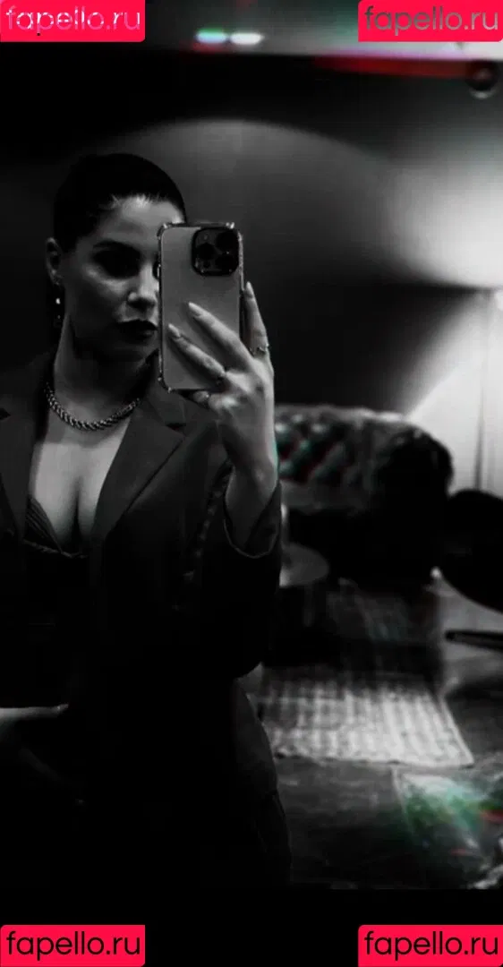 Valea Katharina Scalabrino Onlyfans Photo Gallery 