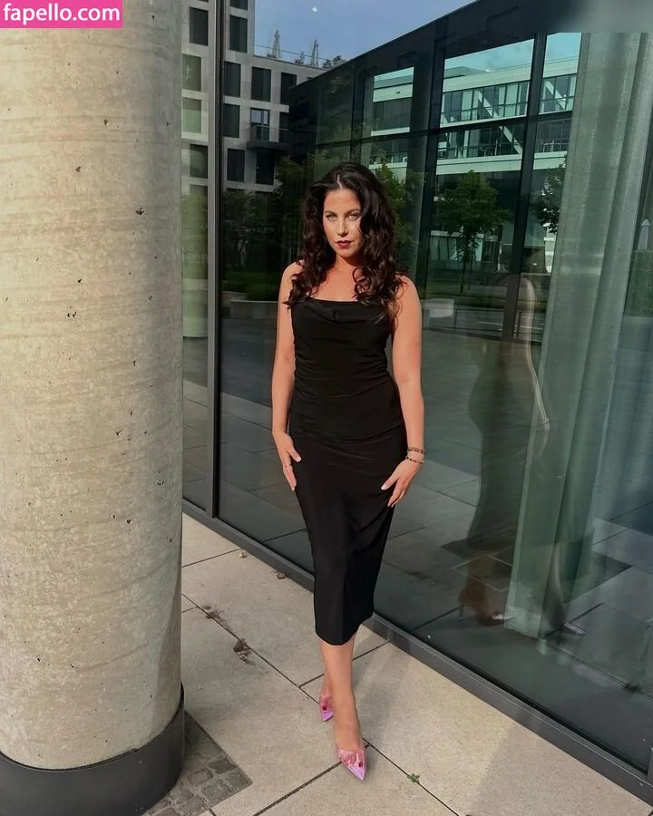 Valea Katharina Scalabrino Onlyfans Photo Gallery 