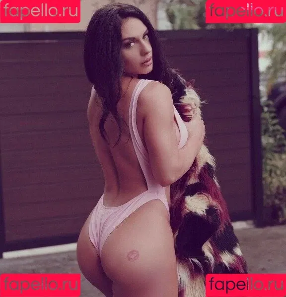 Celeste Bonin (Kaitlyn WWE) Onlyfans Photo Gallery 