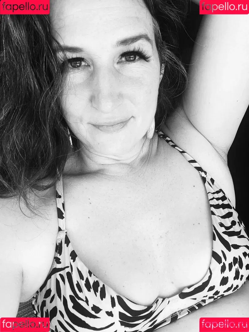Laineymarie Onlyfans Photo Gallery 