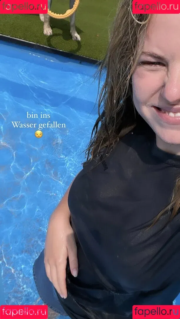 KellyMissesvlog Onlyfans Photo Gallery 