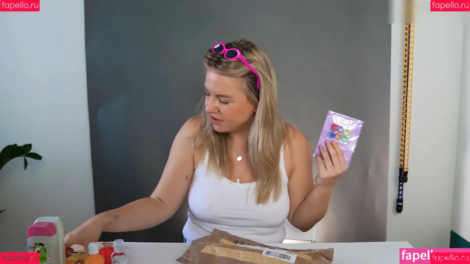 KellyMissesvlog Onlyfans Photo Gallery 