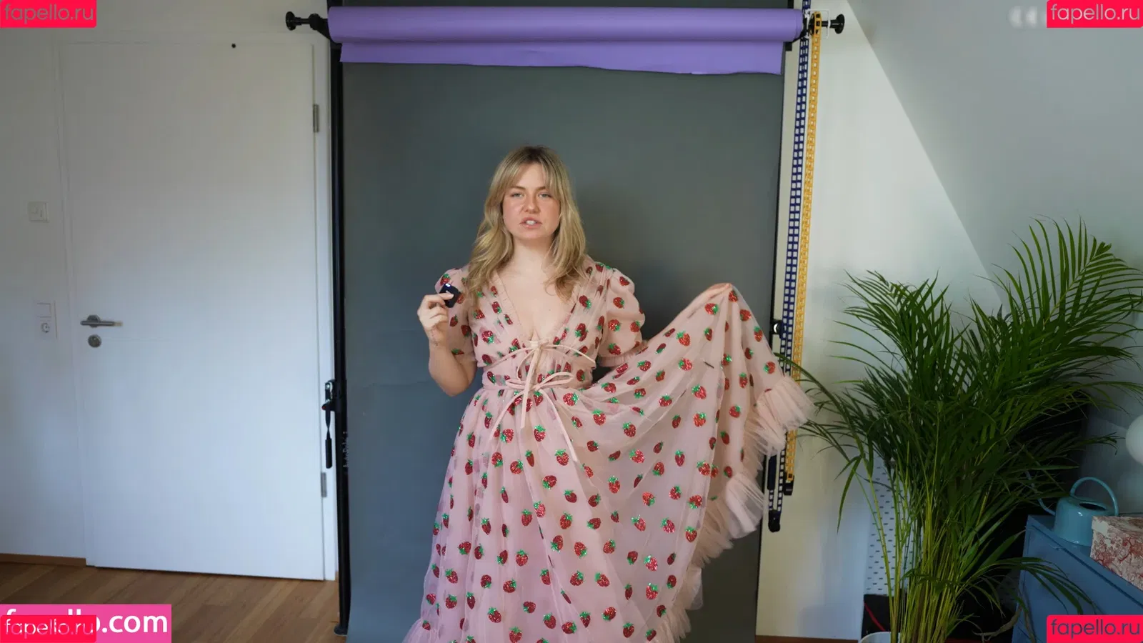 KellyMissesvlog Onlyfans Photo Gallery 
