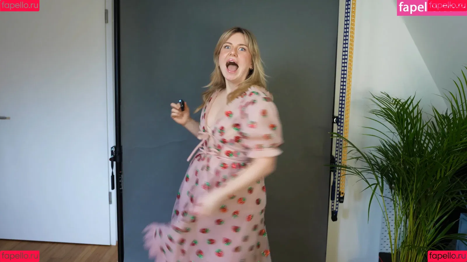 KellyMissesvlog Onlyfans Photo Gallery 