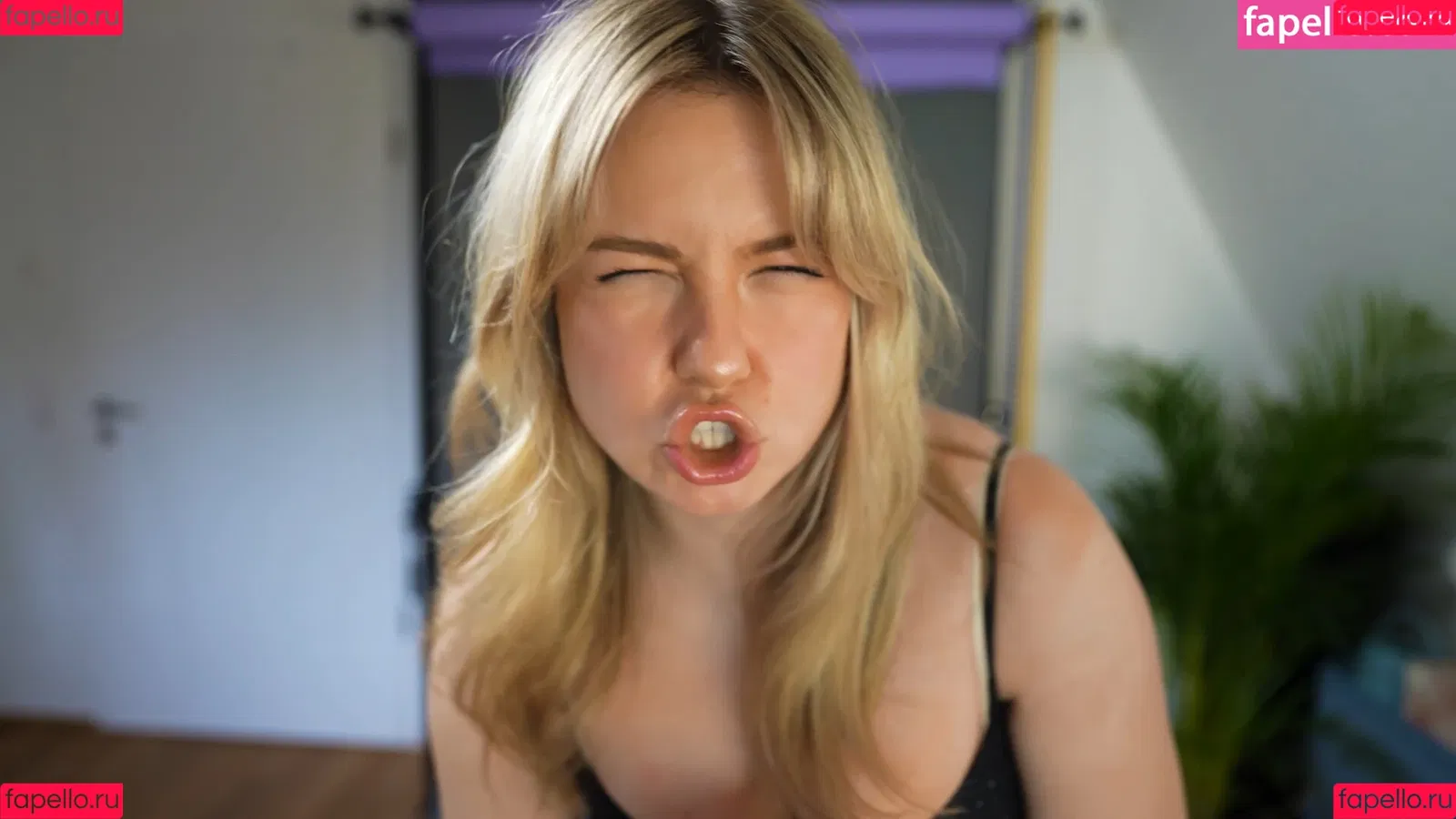 KellyMissesvlog Onlyfans Photo Gallery 