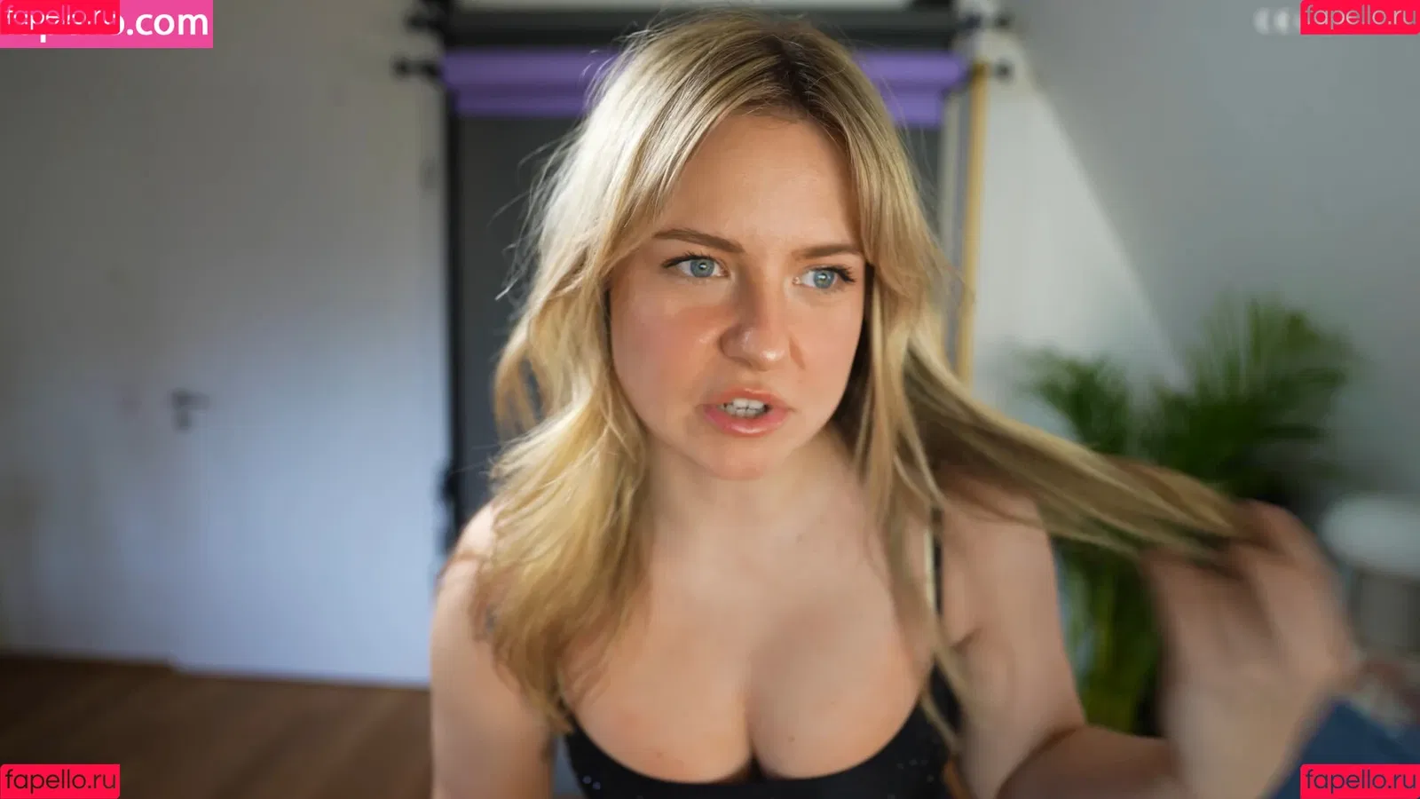 KellyMissesvlog Onlyfans Photo Gallery 
