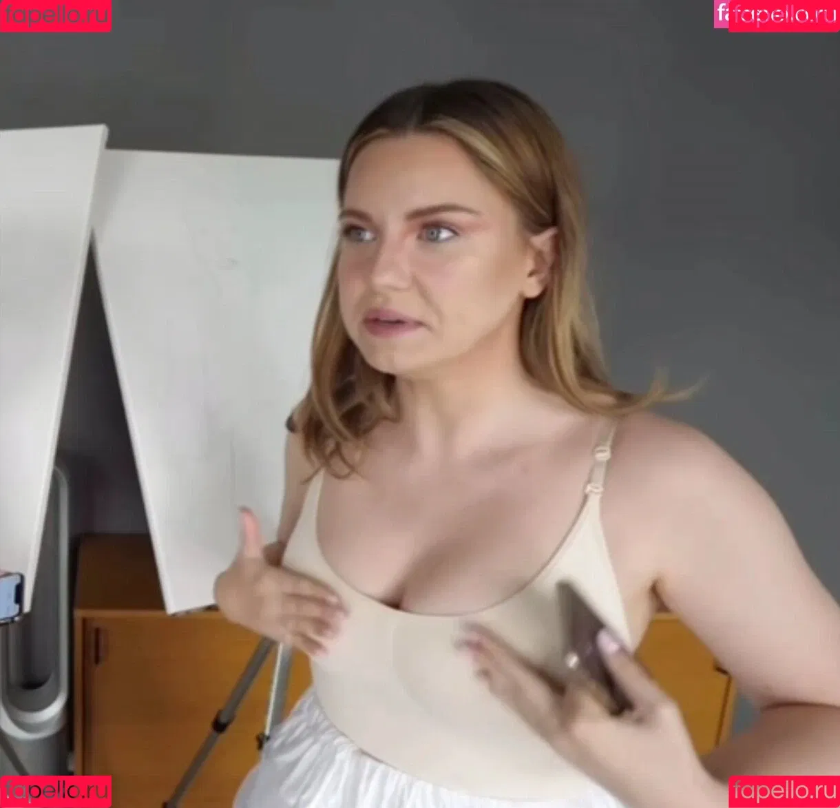 KellyMissesvlog Onlyfans Photo Gallery 