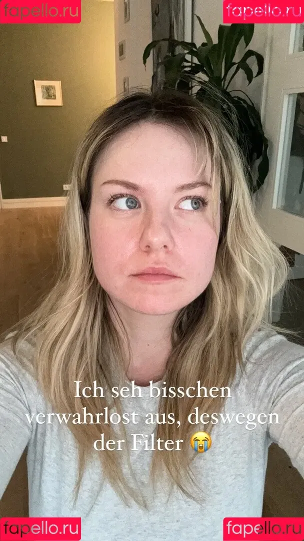 KellyMissesvlog Onlyfans Photo Gallery 