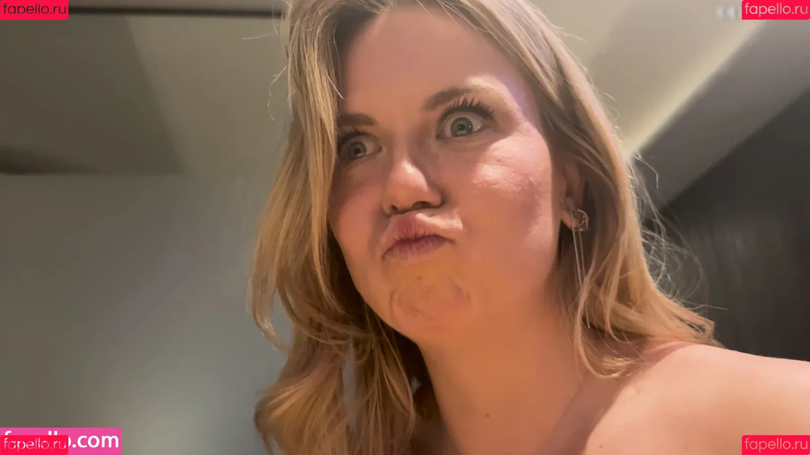 KellyMissesvlog Onlyfans Photo Gallery 