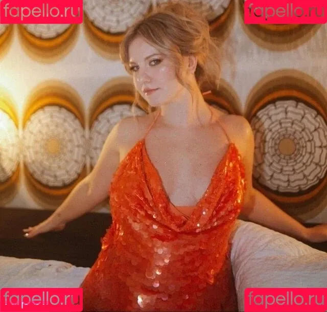 KellyMissesvlog Onlyfans Photo Gallery 