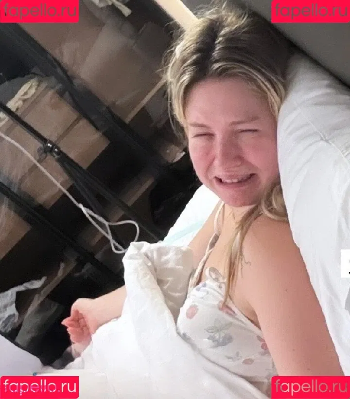 KellyMissesvlog Onlyfans Photo Gallery 