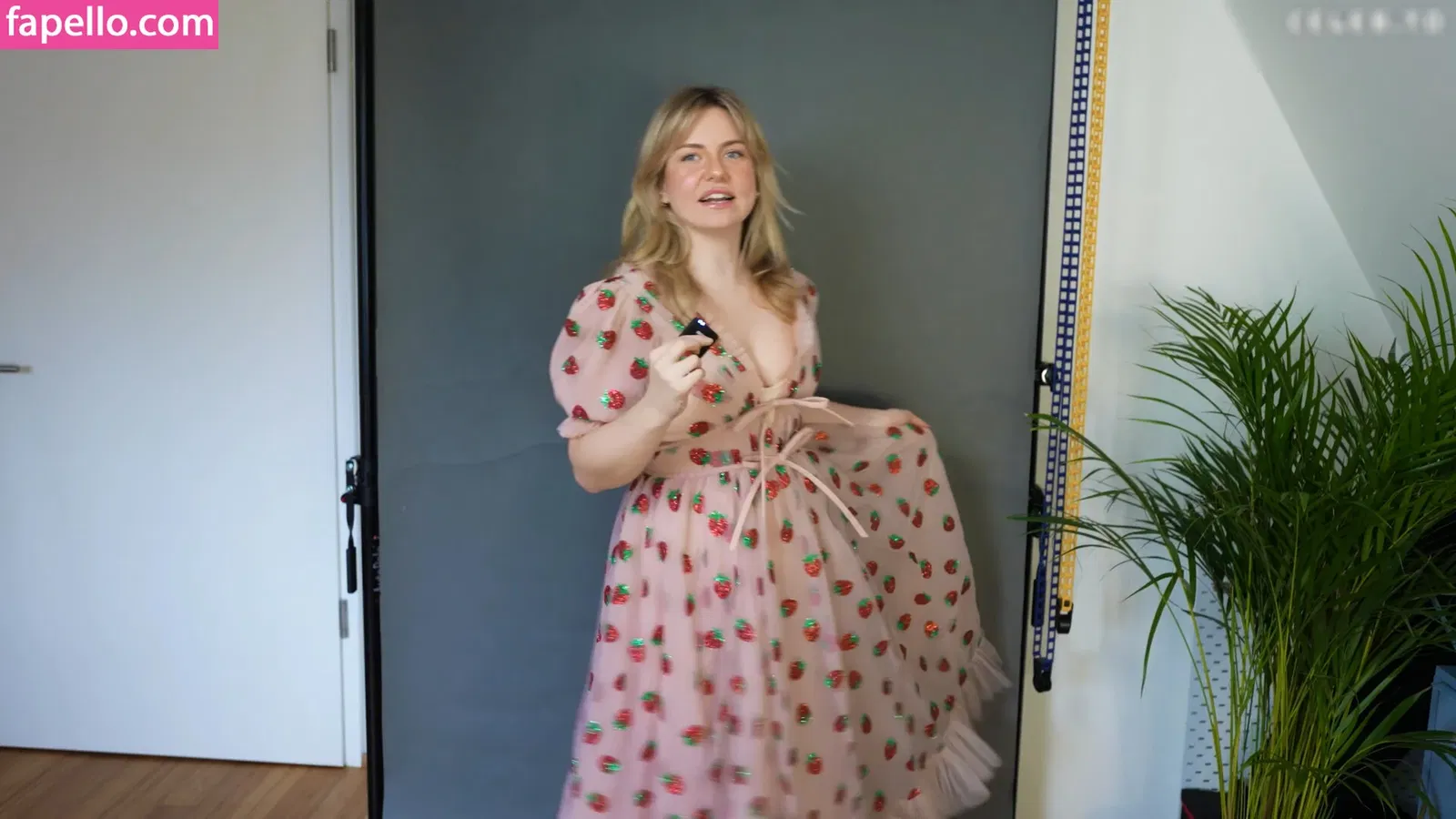 KellyMissesvlog Onlyfans Photo Gallery 