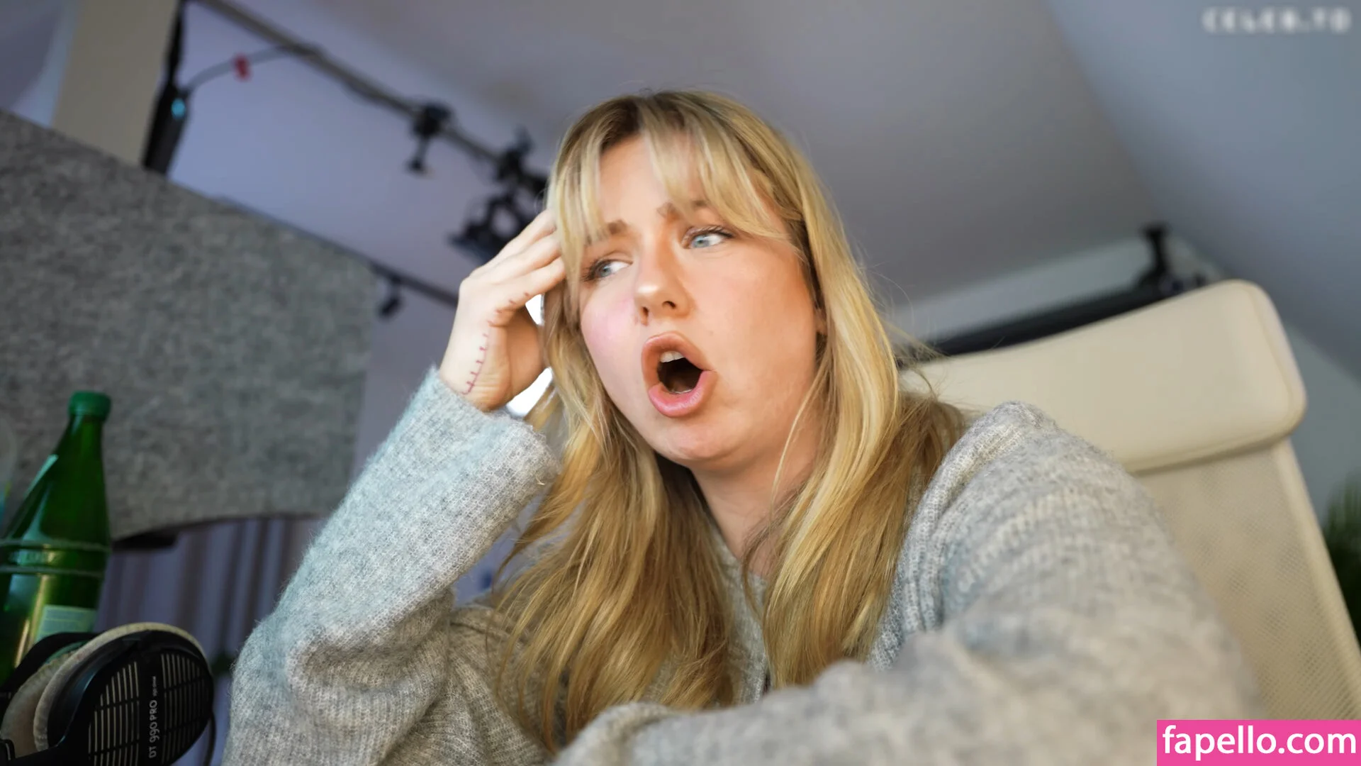 KellyMissesvlog Onlyfans Photo Gallery 