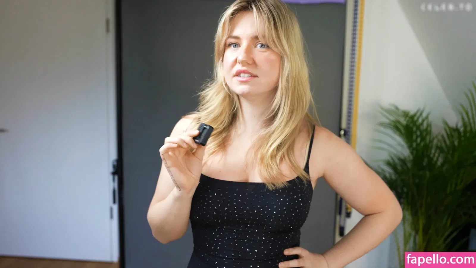 KellyMissesvlog Onlyfans Photo Gallery 