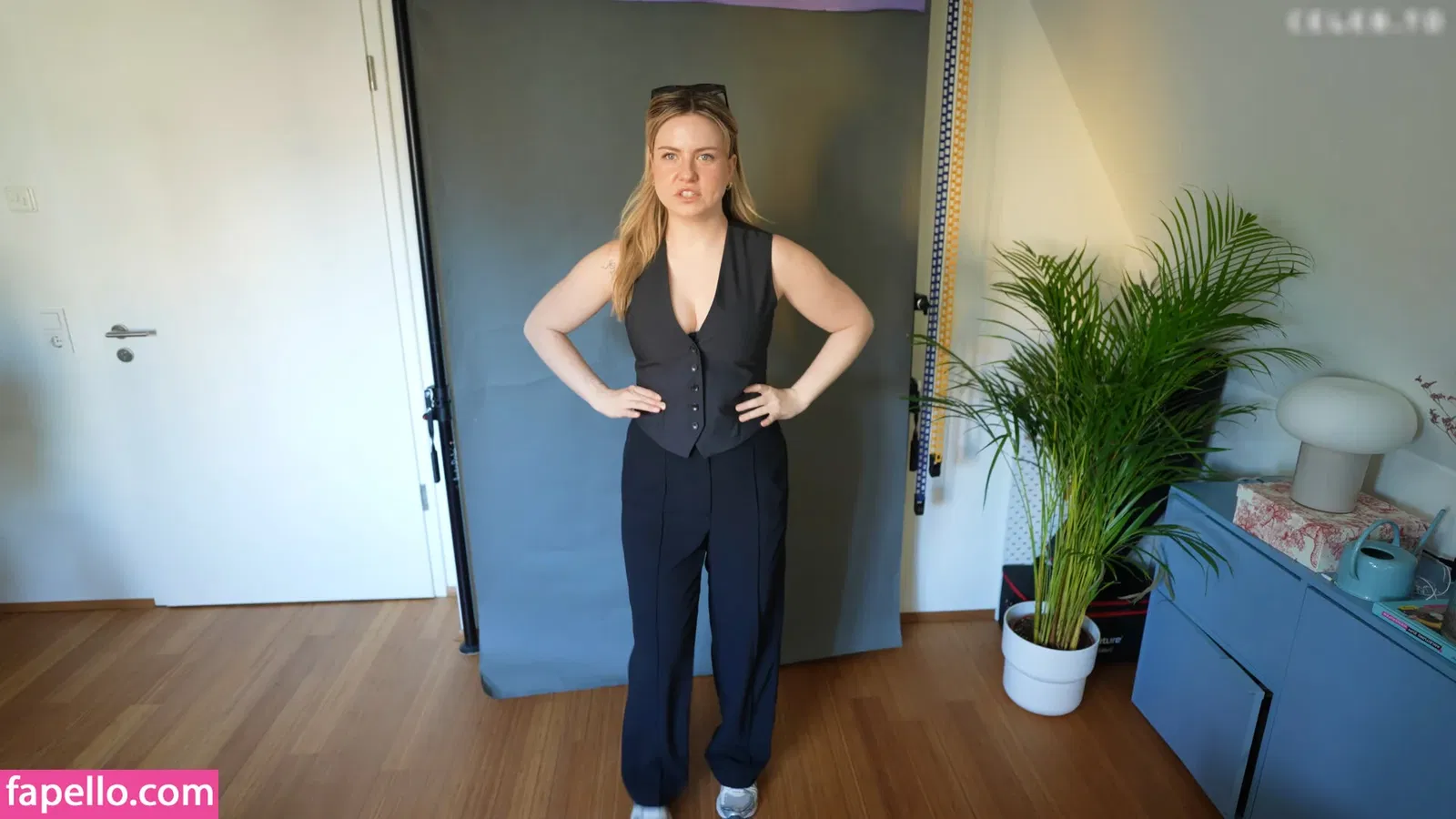 KellyMissesvlog Onlyfans Photo Gallery 