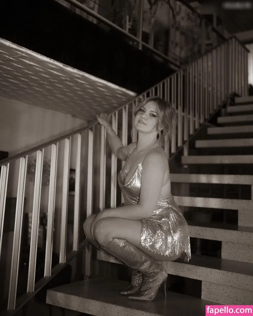 KellyMissesvlog Onlyfans Photo Gallery 