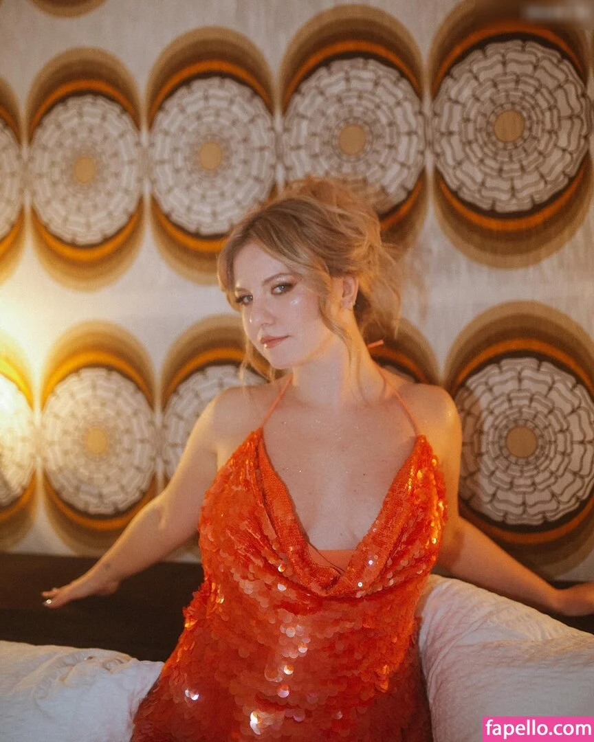 KellyMissesvlog Onlyfans Photo Gallery 