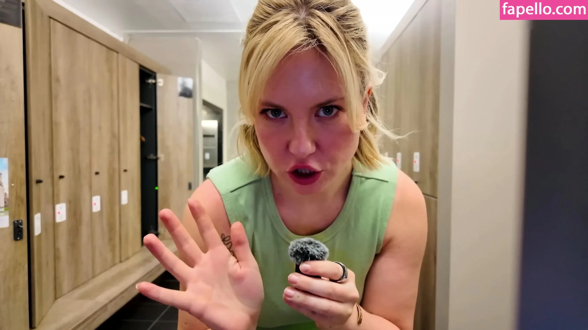 KellyMissesvlog Onlyfans Photo Gallery 