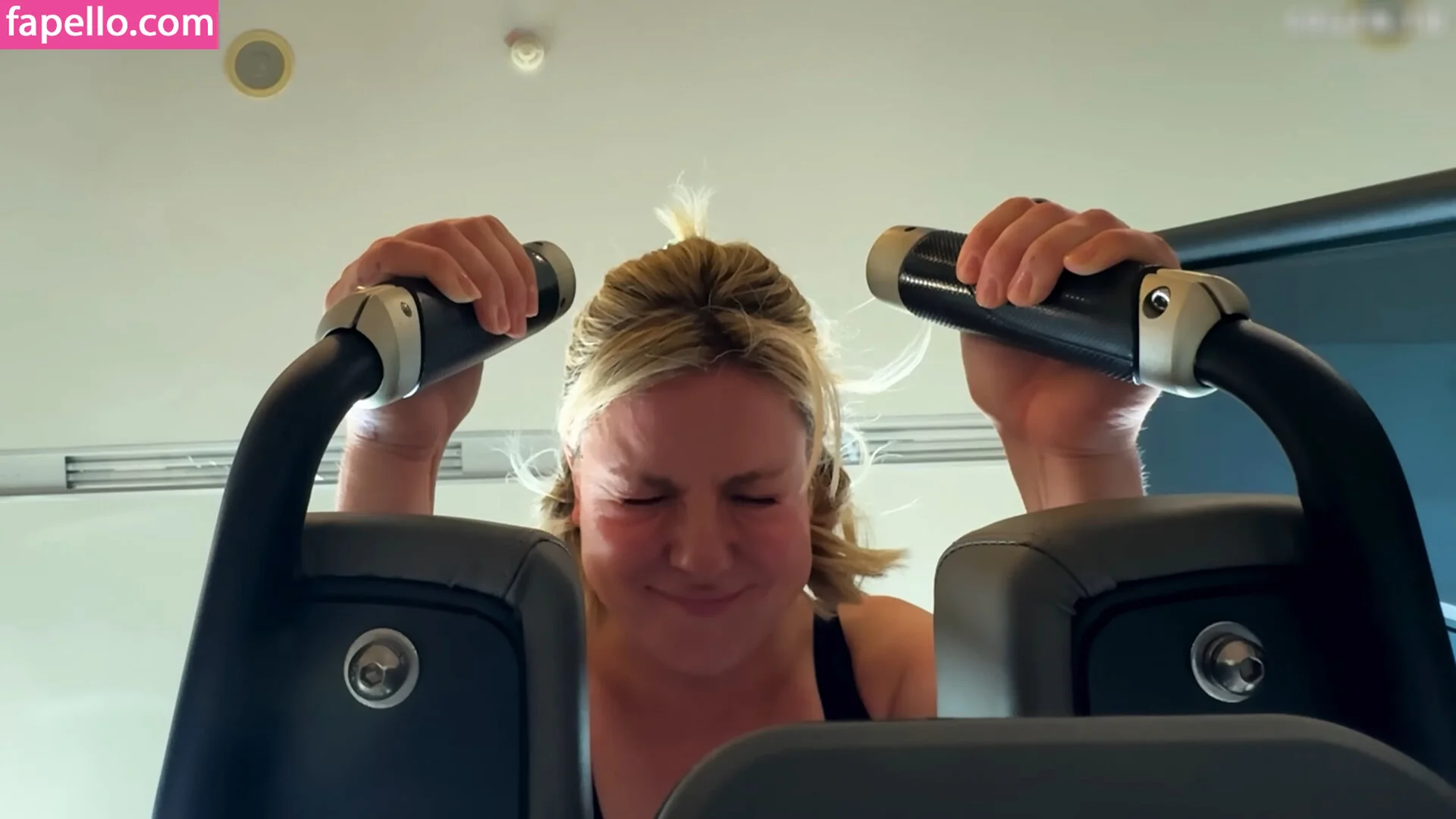 KellyMissesvlog Onlyfans Photo Gallery 