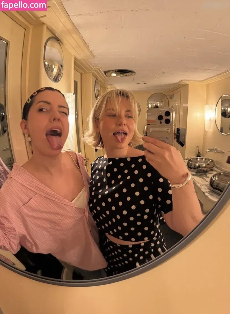 KellyMissesvlog Onlyfans Photo Gallery 