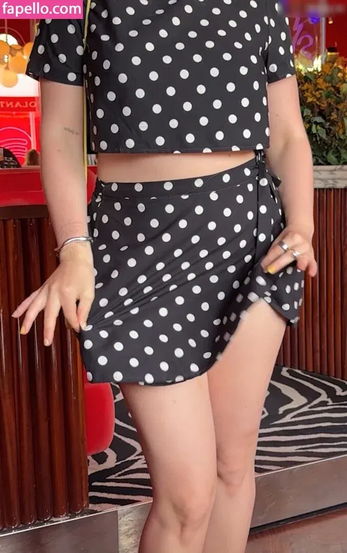 KellyMissesvlog Onlyfans Photo Gallery 