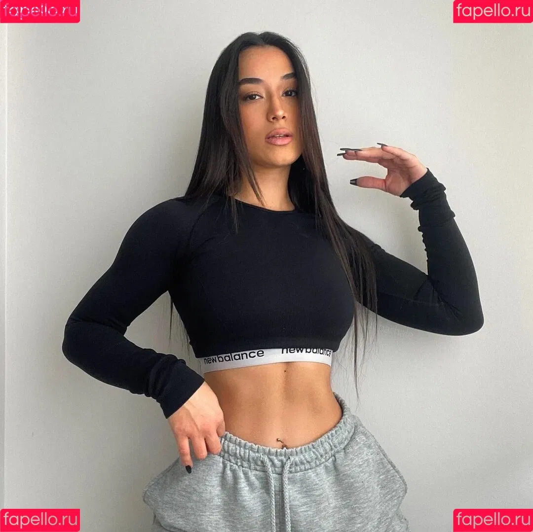 Hale Cabbar Onlyfans Photo Gallery 