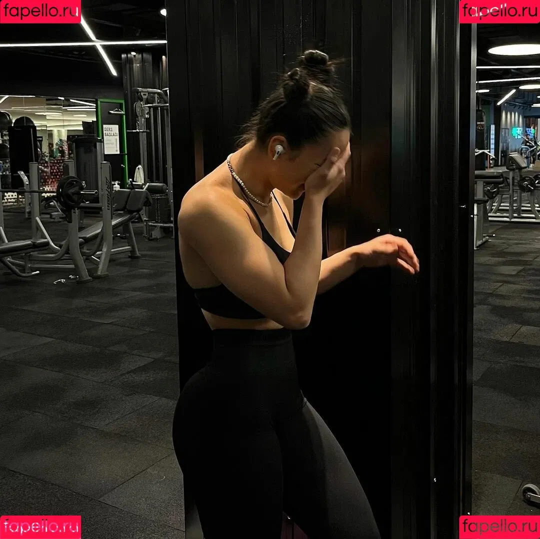 Hale Cabbar Onlyfans Photo Gallery 