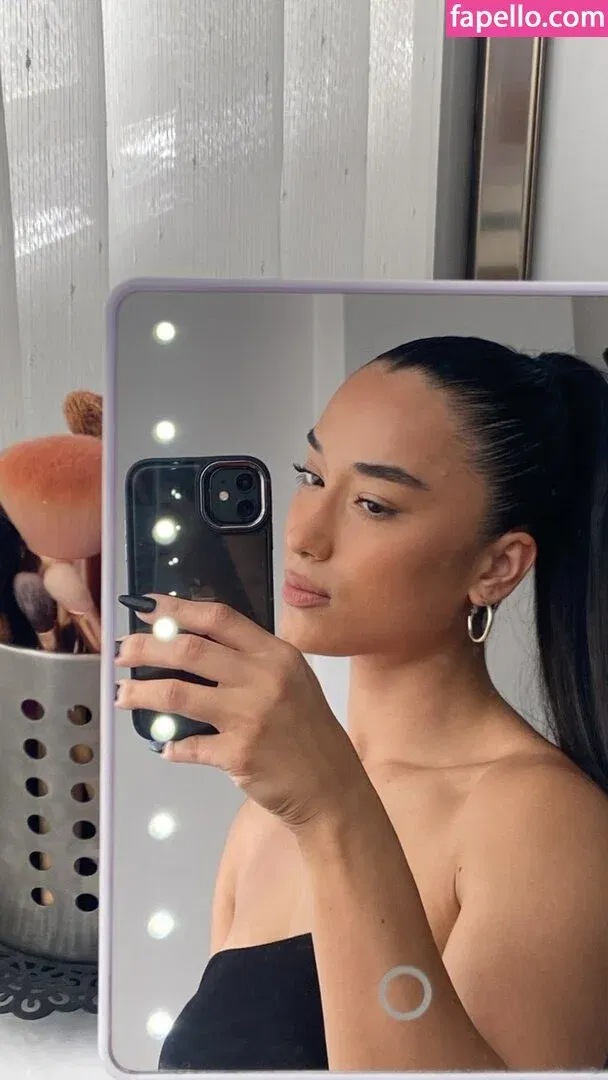 Hale Cabbar Onlyfans Photo Gallery 