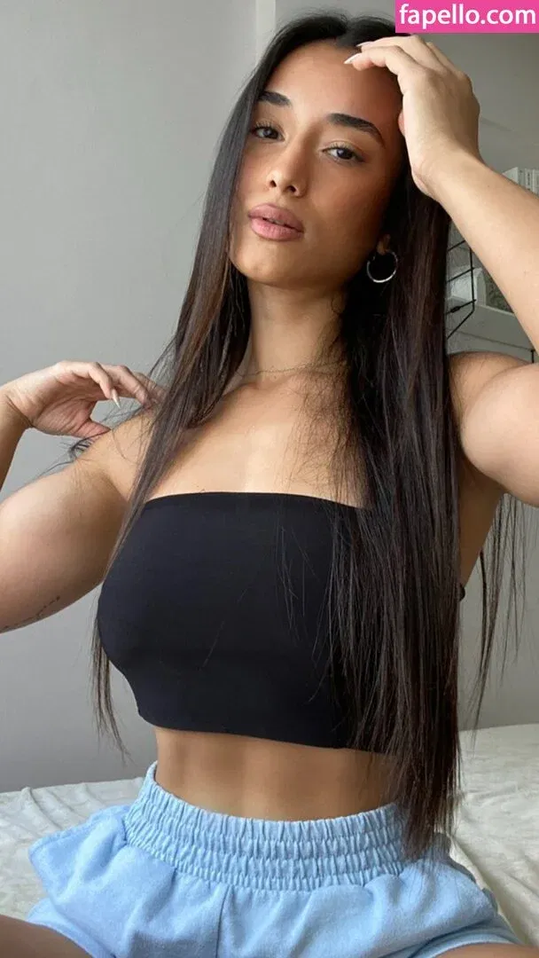 Hale Cabbar Onlyfans Photo Gallery 