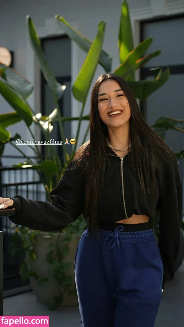 Hale Cabbar Onlyfans Photo Gallery 