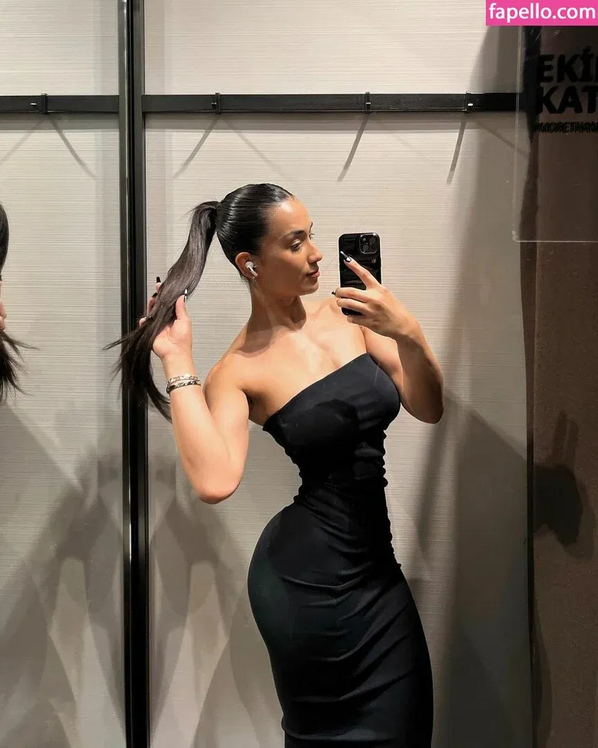 Hale Cabbar Onlyfans Photo Gallery 