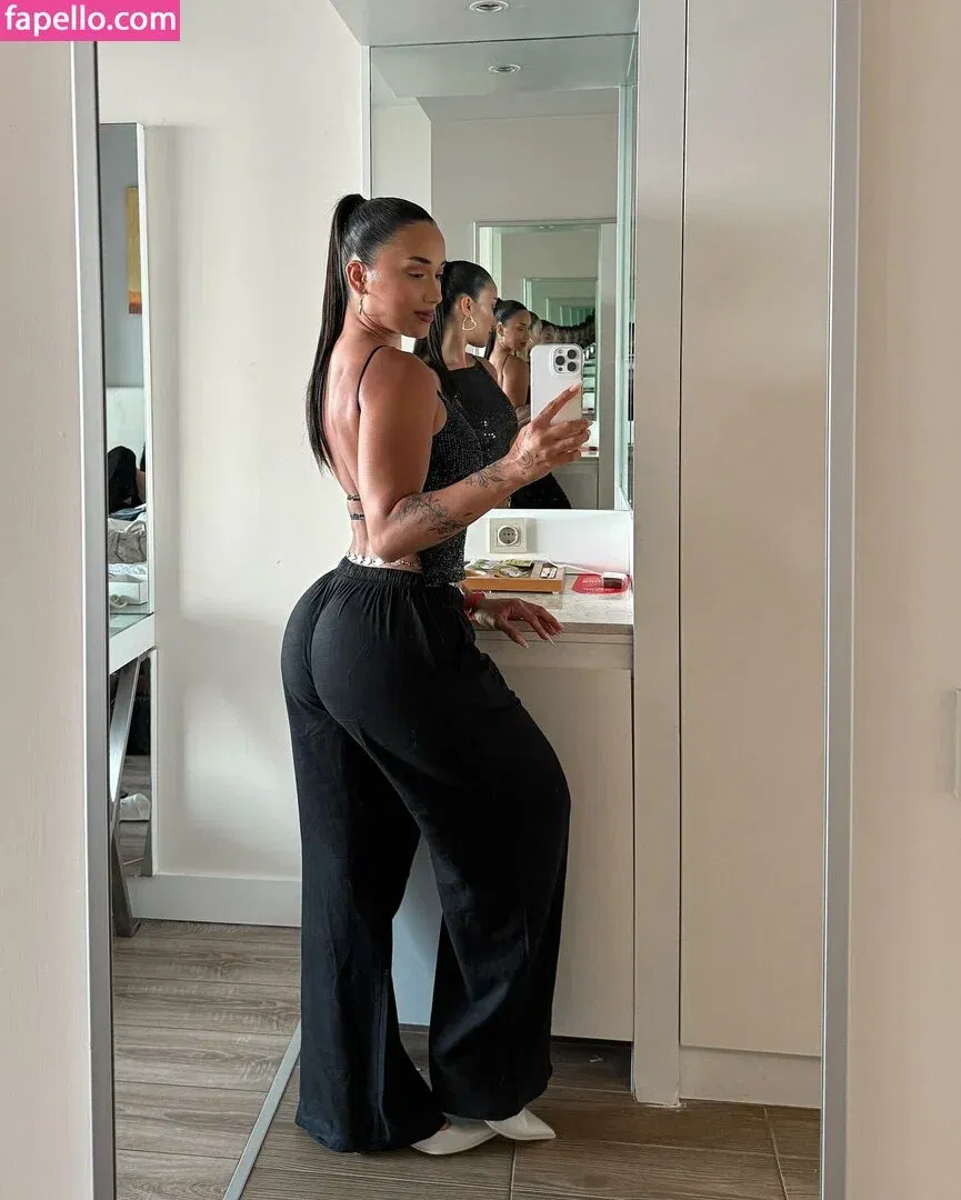 Hale Cabbar Onlyfans Photo Gallery 