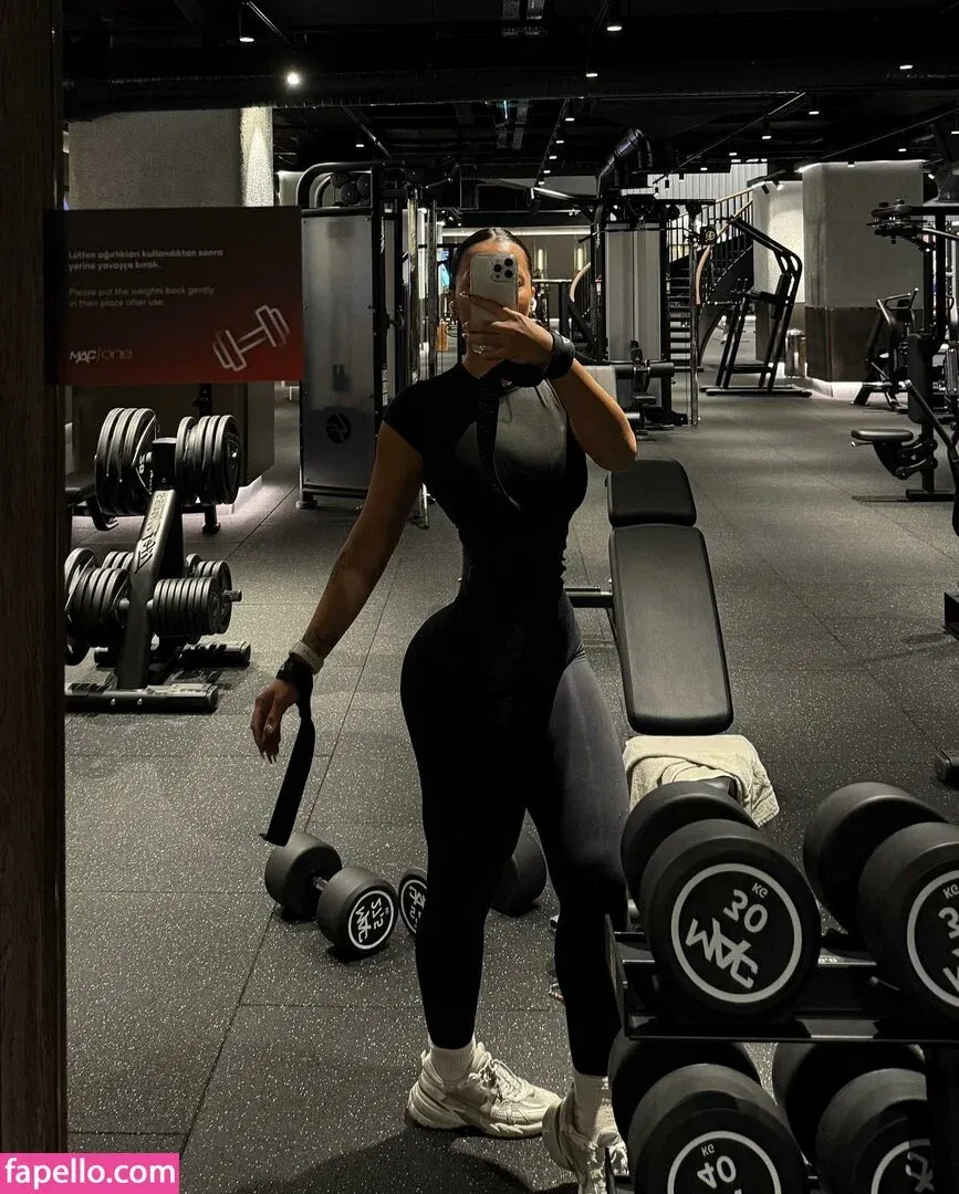 Hale Cabbar Onlyfans Photo Gallery 