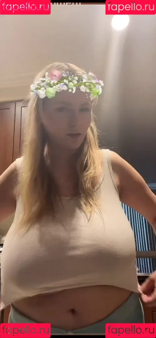 Emspensiveemily Onlyfans Photo Gallery 