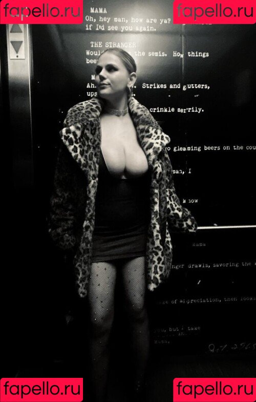 Emspensiveemily Onlyfans Photo Gallery 