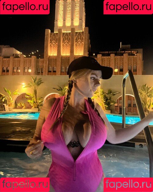 Emspensiveemily Onlyfans Photo Gallery 