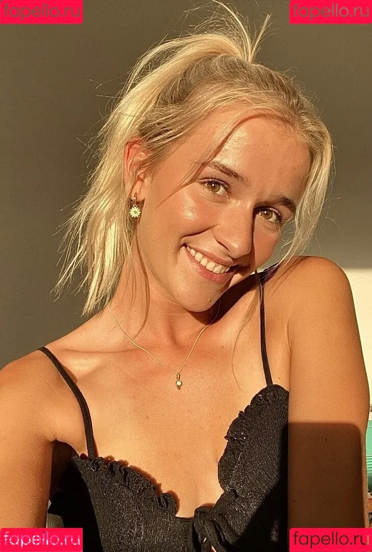 Ariana Müller / Vegetario Onlyfans Photo Gallery 