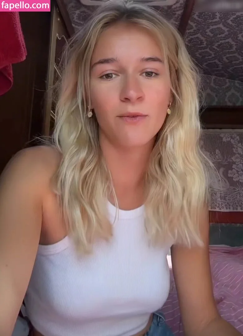 Ariana Müller / Vegetario Onlyfans Photo Gallery 