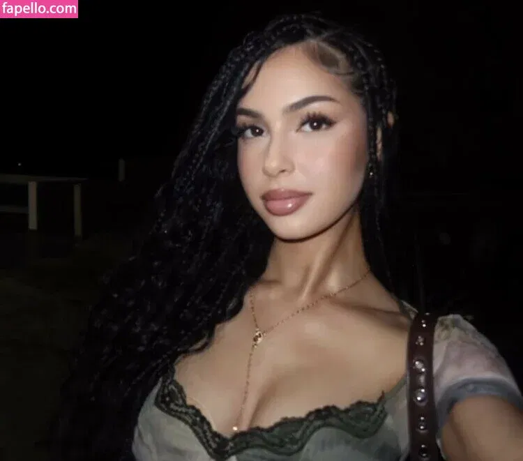 nickimariex Onlyfans Photo Gallery 