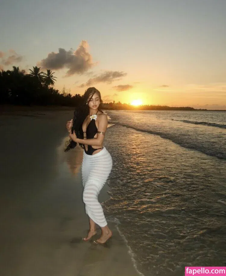 nickimariex Onlyfans Photo Gallery 