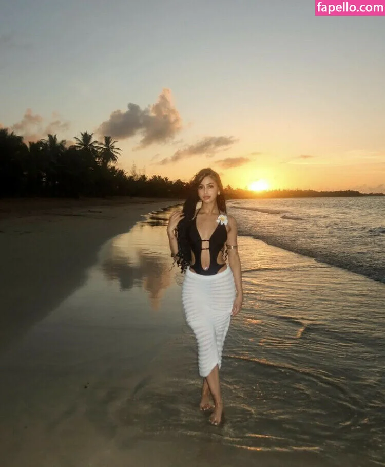 nickimariex Onlyfans Photo Gallery 