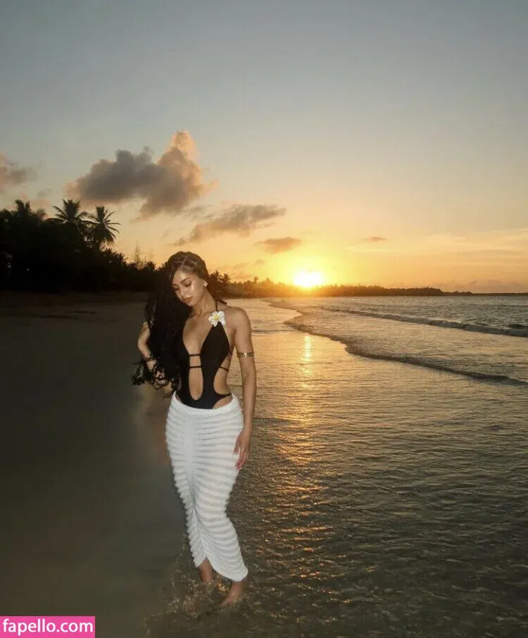 nickimariex Onlyfans Photo Gallery 