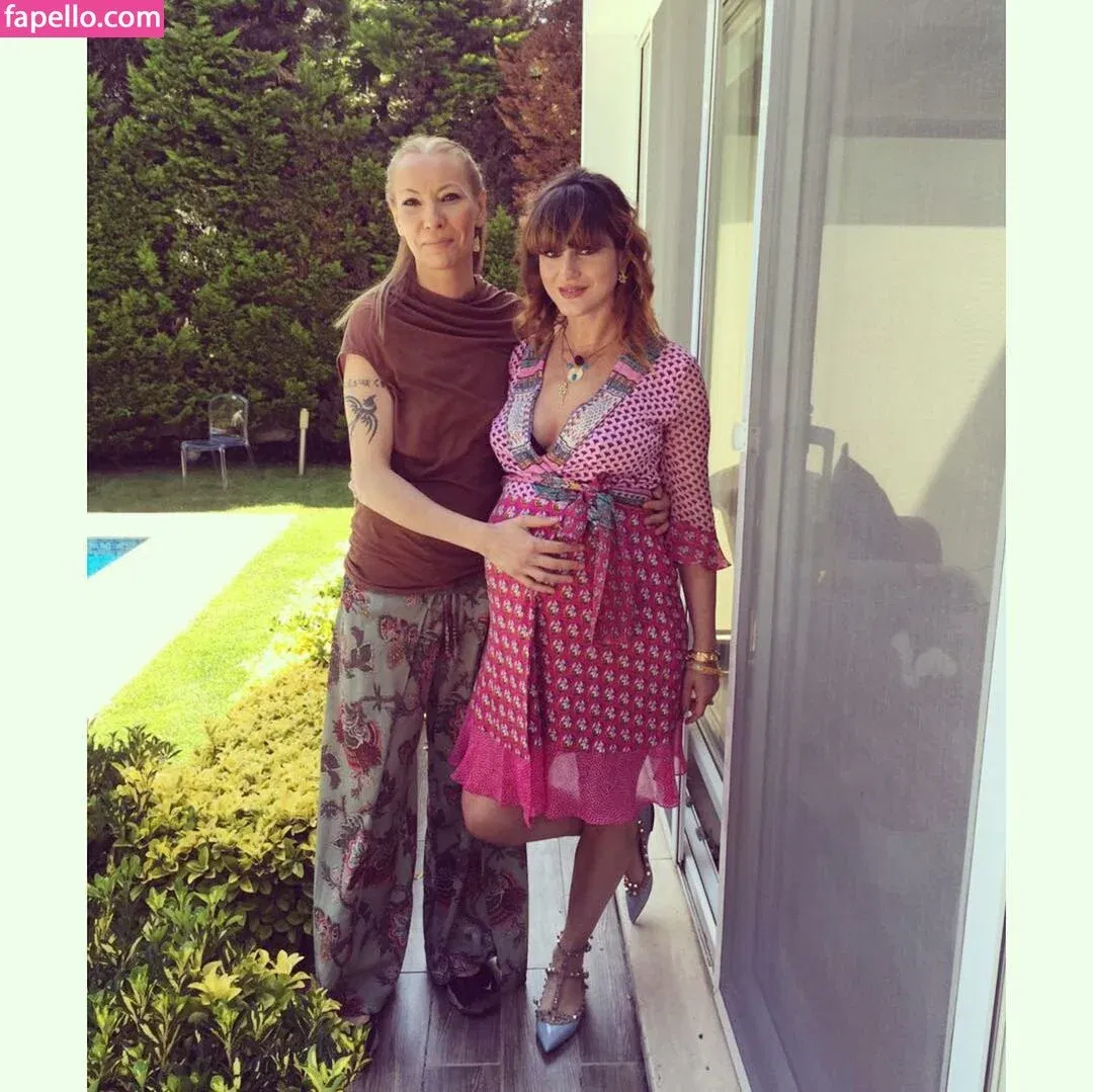 Demet Yoruç Onlyfans Photo Gallery 