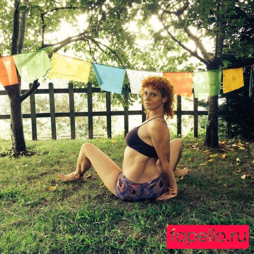 Demet Yoruç Nude Onlyfans Photo 27