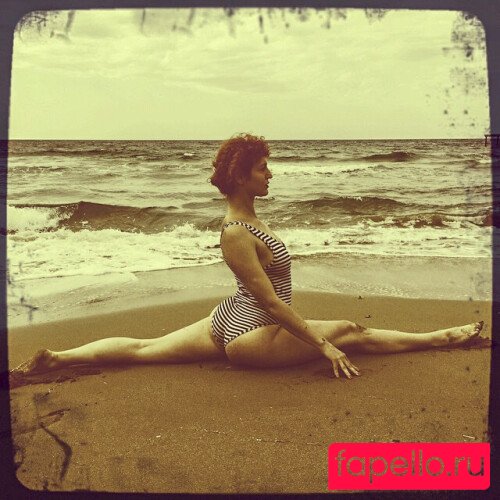 Demet Yoruç Nude Onlyfans Photo 24